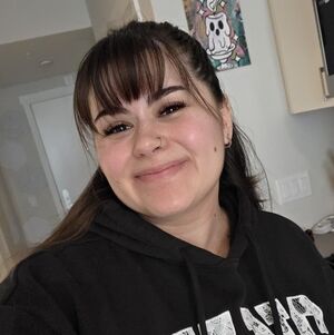 Meet your Posher, Leslie